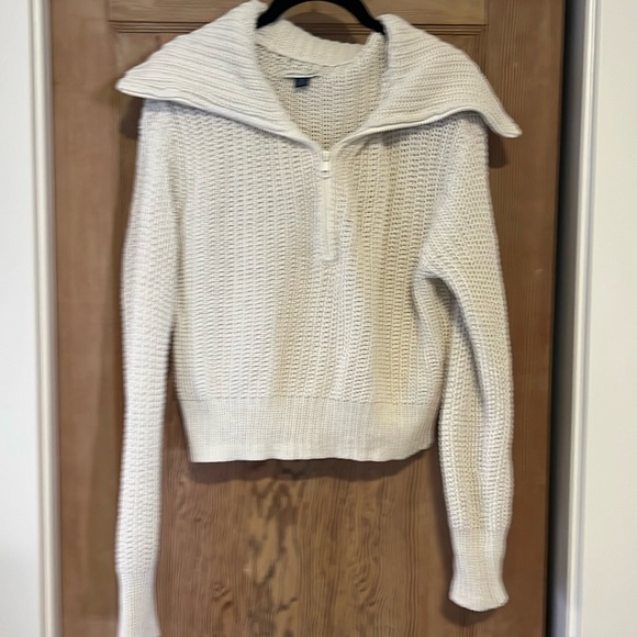 American Eagle off white chunky knit half zip sweater, size small - Picture 1 of 1